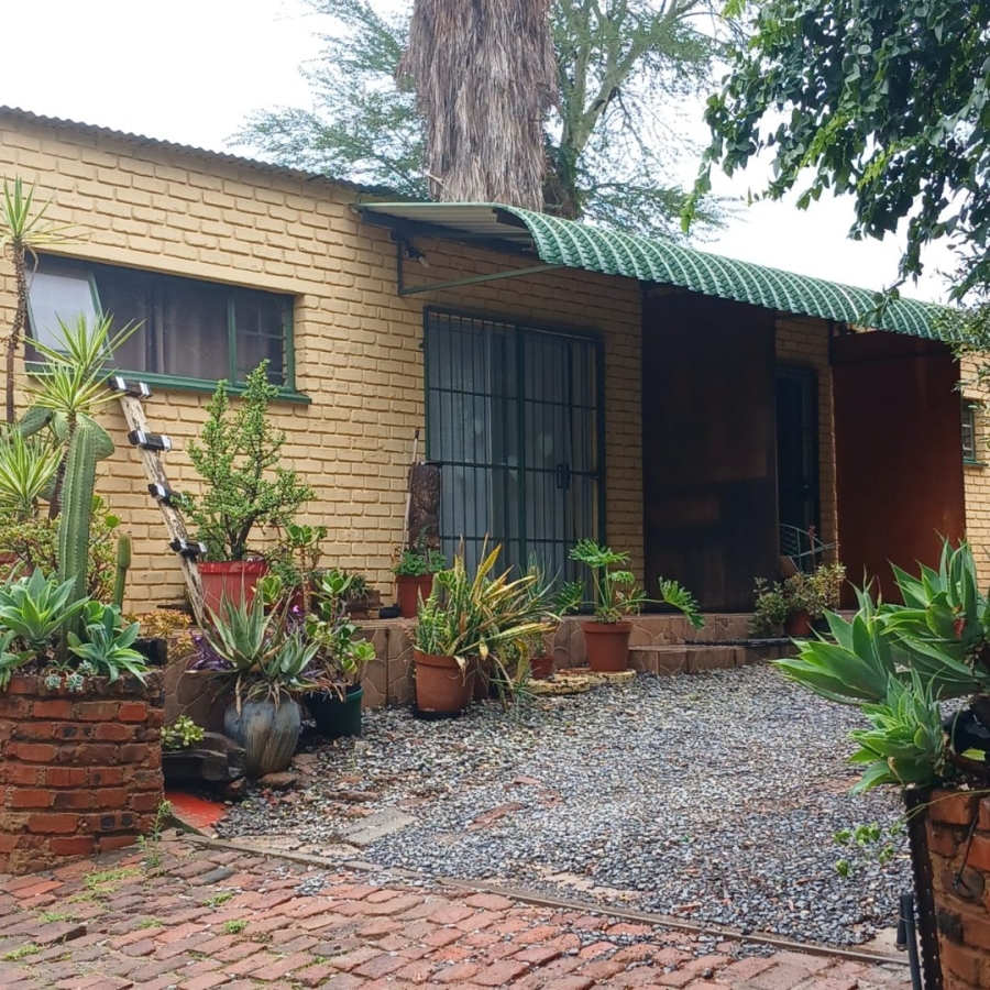 4 Bedroom Property for Sale in Zeerust North West